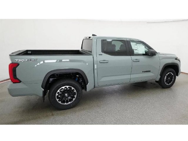2026 Toyota Tundra SR5 - Photo 10