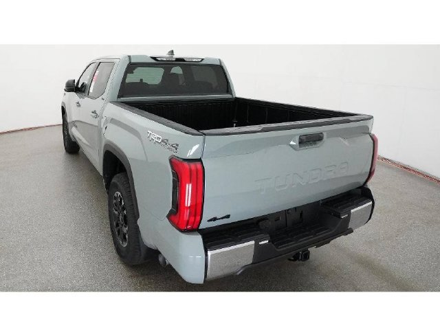 2026 Toyota Tundra SR5 - Photo 6