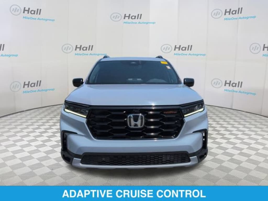 Used 2025 Honda Pilot TrailSport SUV