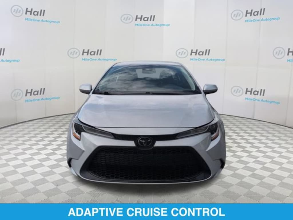 Used 2022 Toyota Corolla LE Sedan