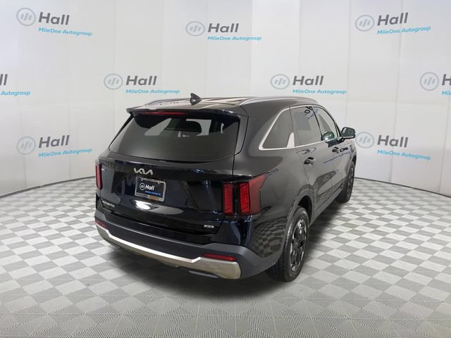 2025 Kia Sorento S - Photo 8