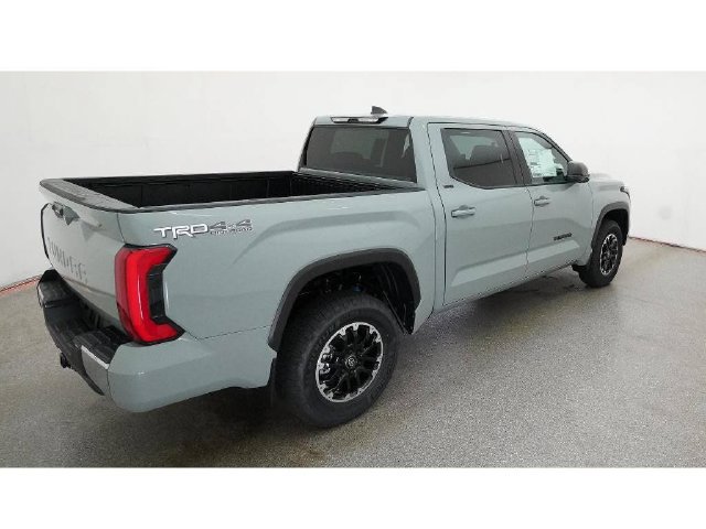 2026 Toyota Tundra SR5 - Photo 9