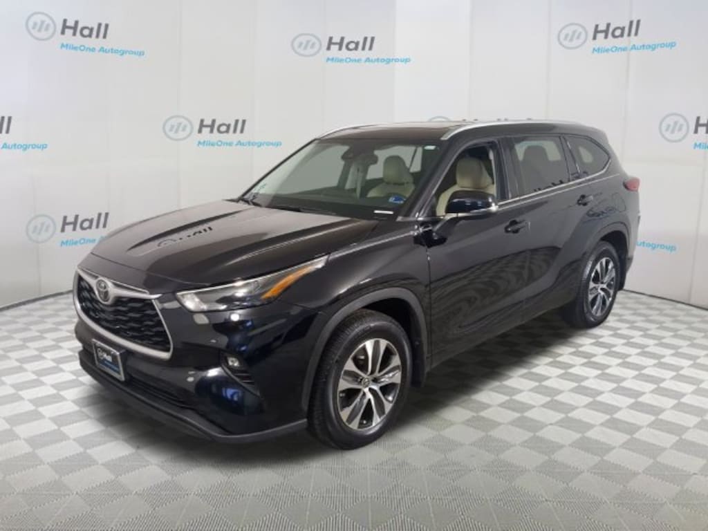 Used 2022 Toyota Highlander XLE SUV