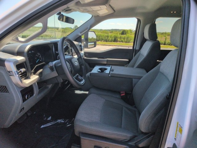 2025 Ford F-250 Super Duty XLT - Photo 11