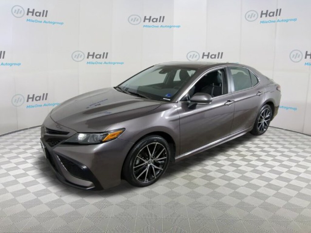 Used 2024 Toyota Camry SE Sedan