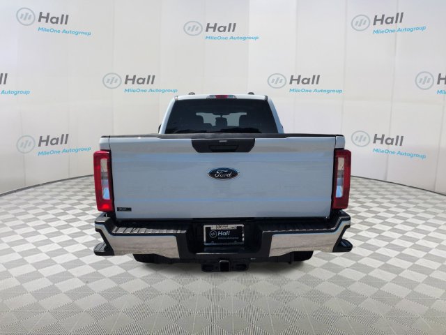 2025 Ford F-250 Super Duty XLT - Photo 7