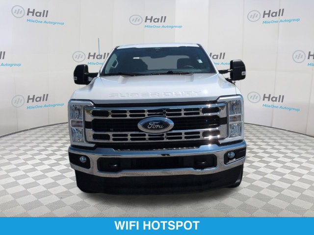 2025 Ford F-250 Super Duty XLT - Photo 3