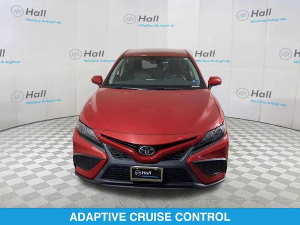 Used 2021 Toyota Camry SE Sedan