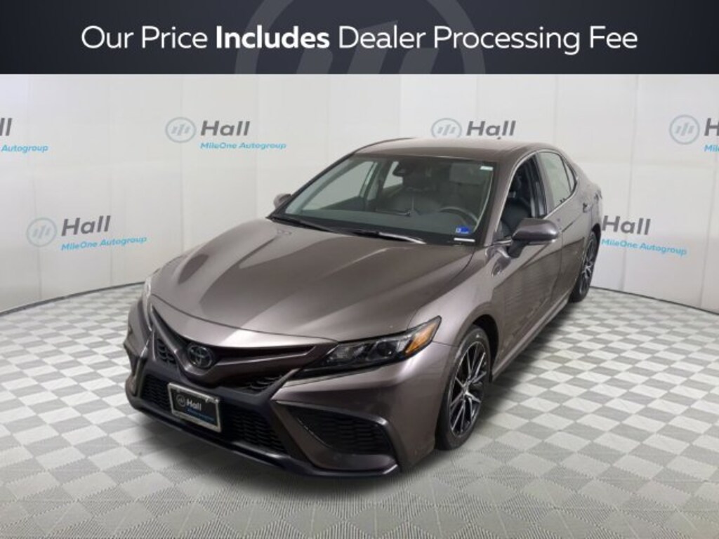 Used 2024 Toyota Camry SE Sedan