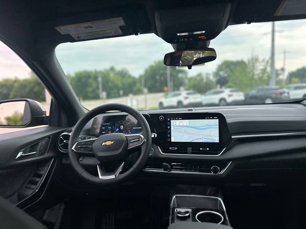 2027 Chevrolet Equinox LT - Photo 34