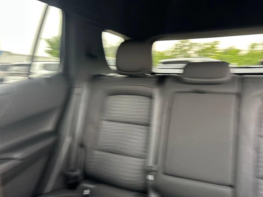 2027 Chevrolet Equinox LT - Photo 11