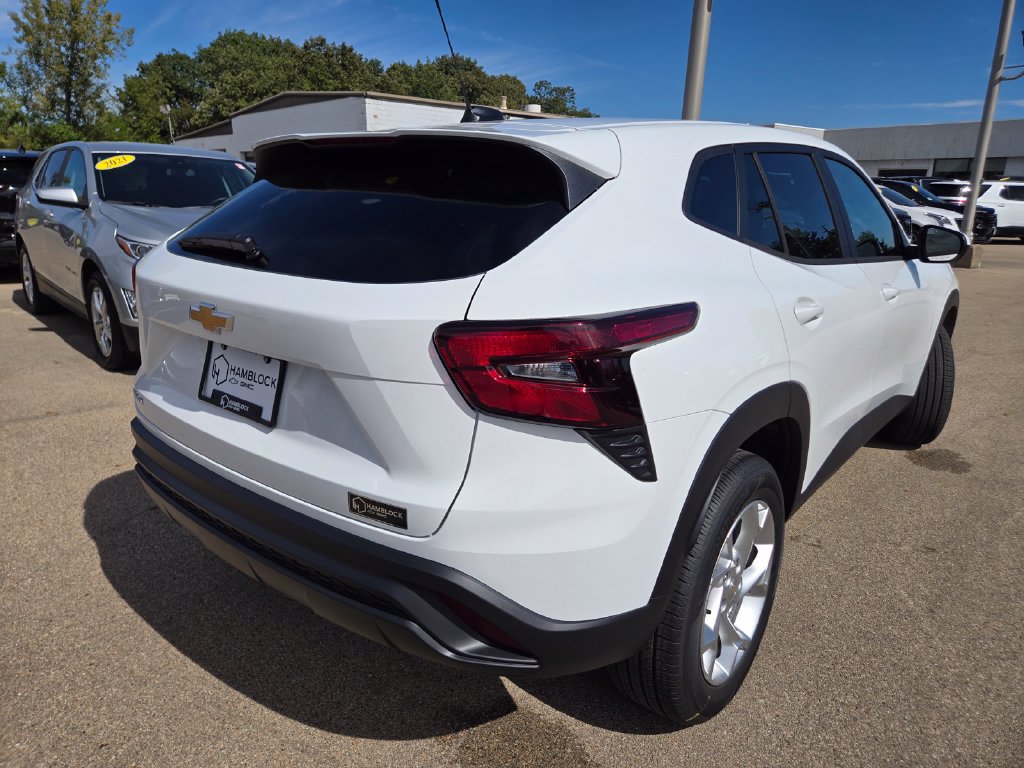 New 2026 Chevrolet Trax LS SUV