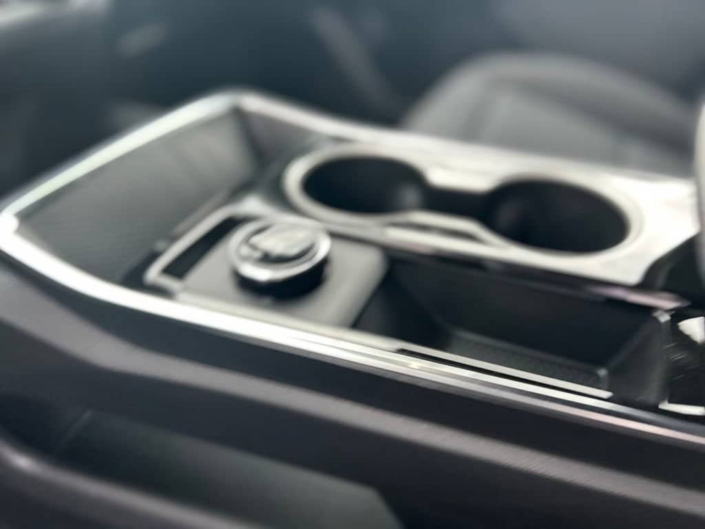 2027 Chevrolet Equinox LT - Photo 10