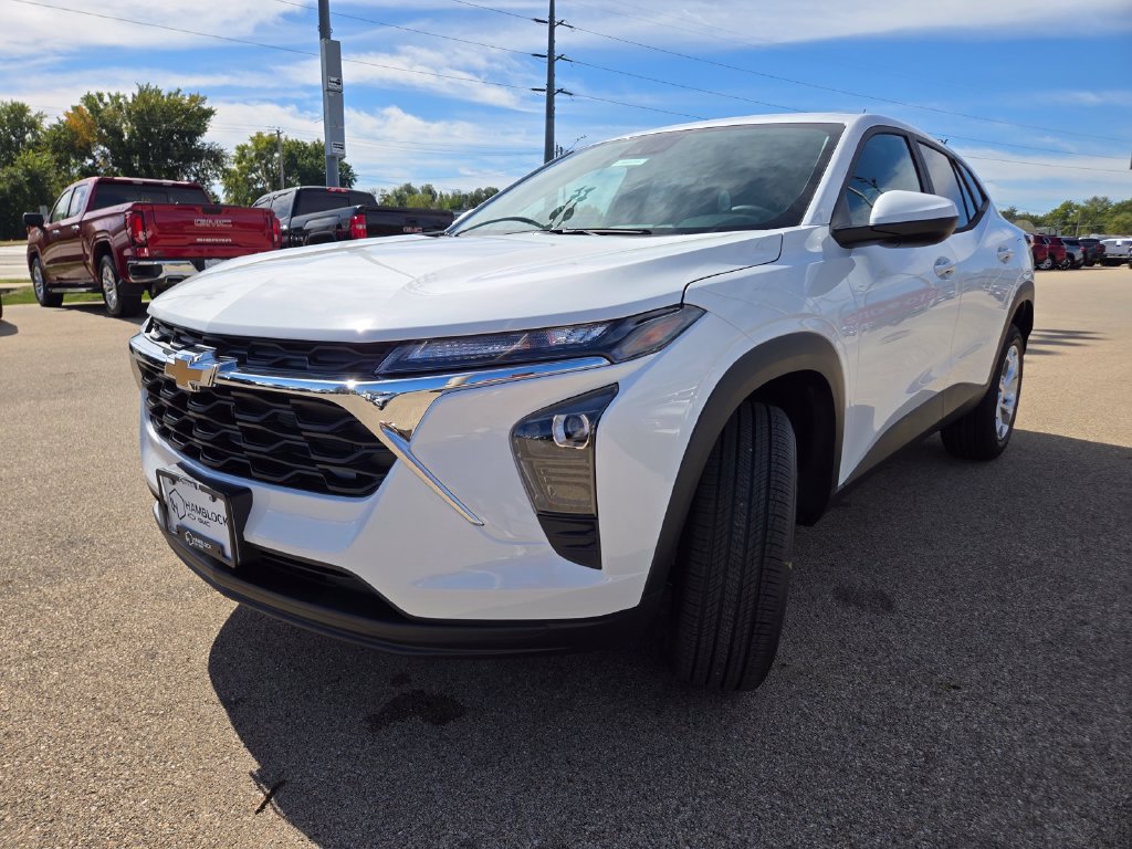 New 2026 Chevrolet Trax LS SUV