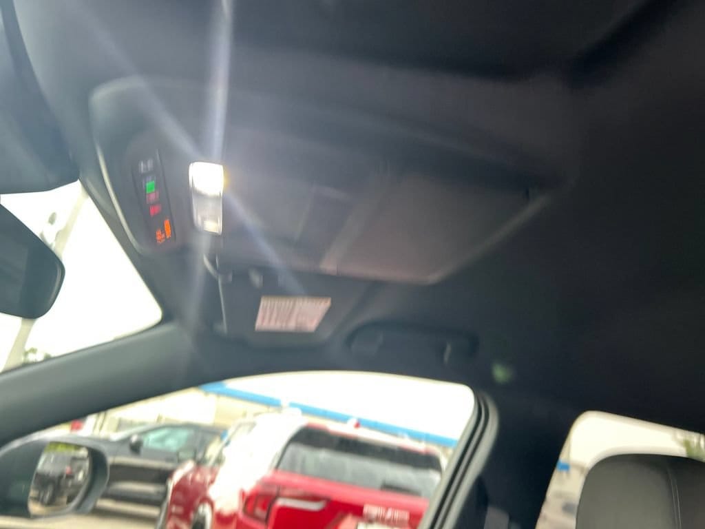 2027 Chevrolet Equinox LT - Photo 8