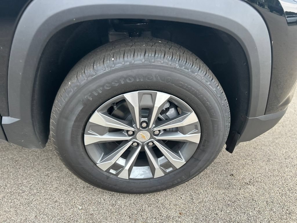 2027 Chevrolet Equinox LT - Photo 42
