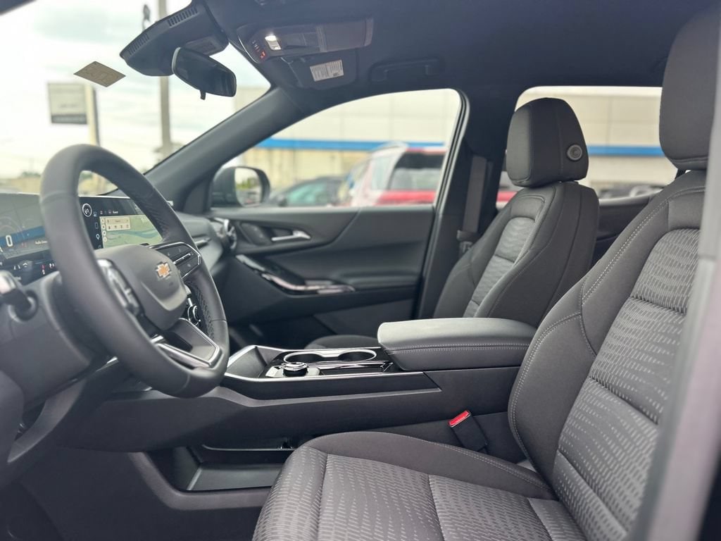 2027 Chevrolet Equinox LT - Photo 30