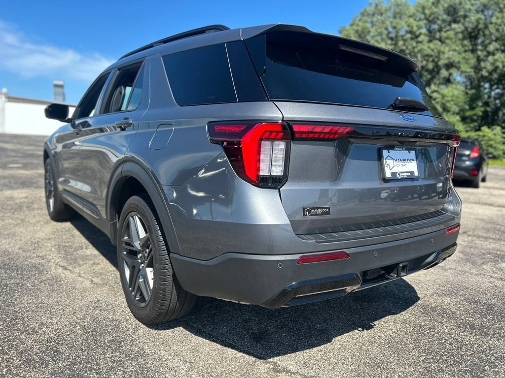 Used 2025 Ford Explorer ST-Line SUV