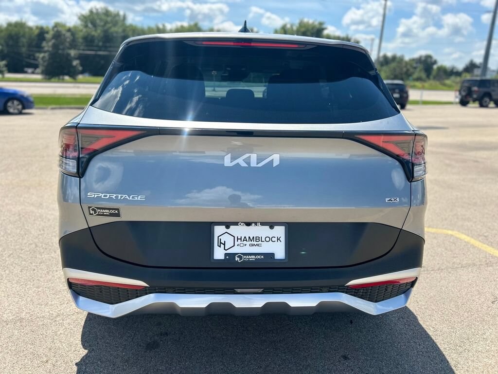 Used 2024 Kia Sportage LX SUV