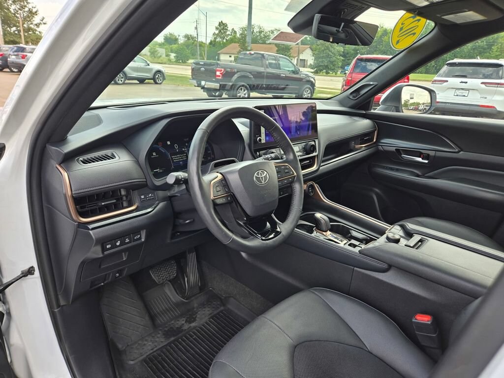 Used 2025 Toyota Grand Highlander Hybrid Platinum MAX SUV
