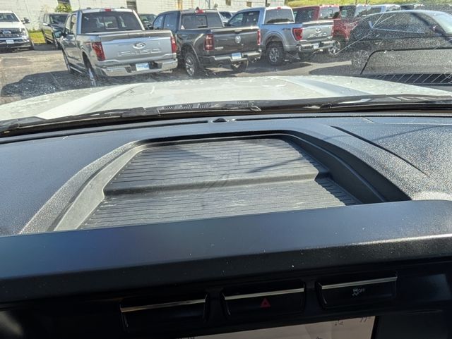 2023 Ford F-550 Super Duty Chassis Cab XL - Photo 30
