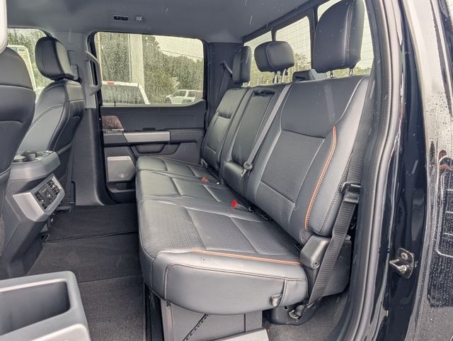 2026 Ford F-350 Super Duty Lariat - Photo 17