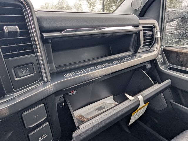 2026 Ford F-350 Super Duty Lariat - Photo 44