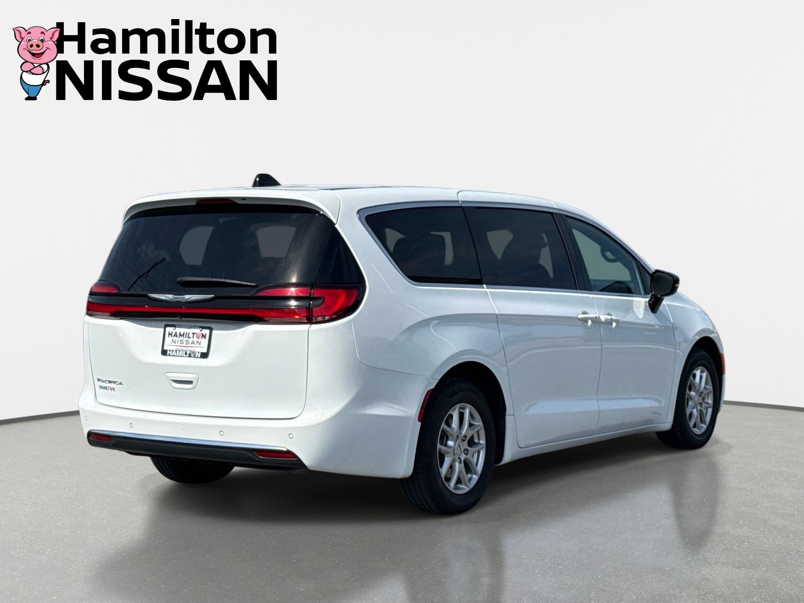 Used 2025 Chrysler Pacifica Select Van Passenger Van