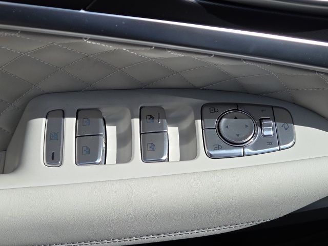 2025 GENESIS G70 Sport Advanced - Photo 16