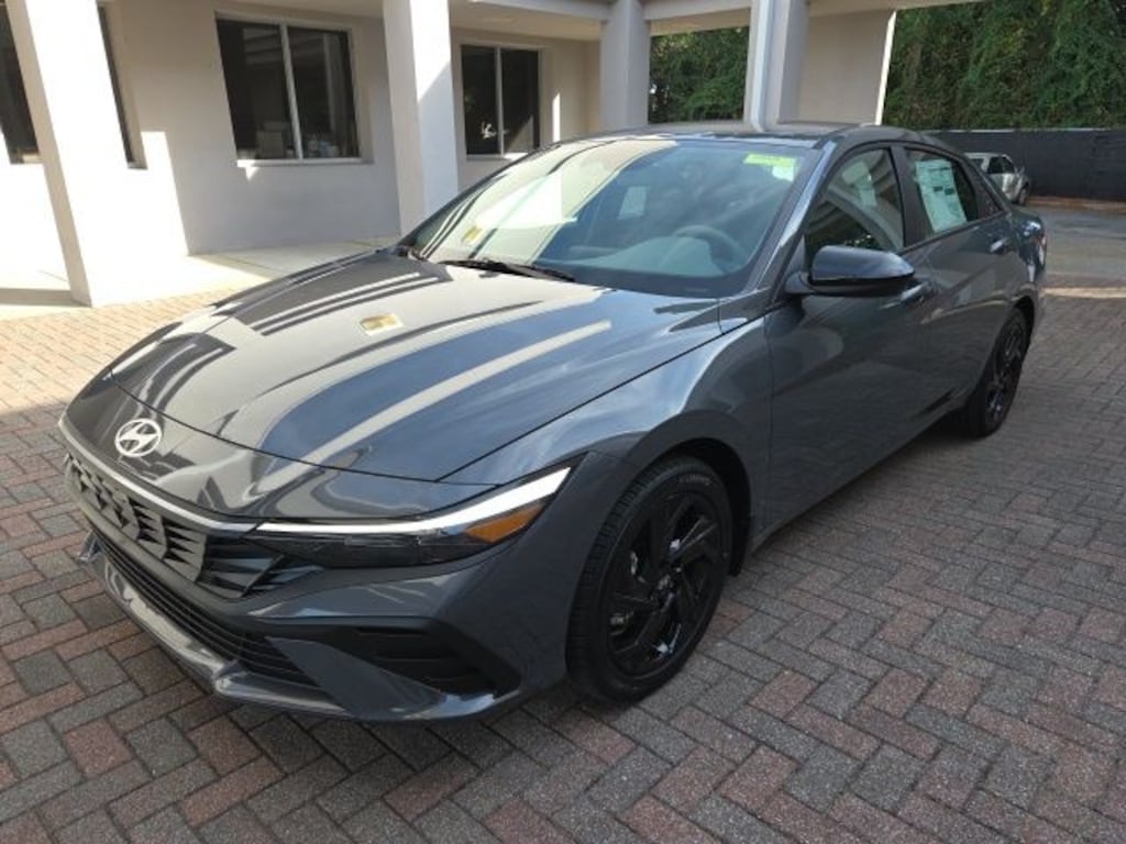 Used 2026 Hyundai Elantra SEL Sport Sedan