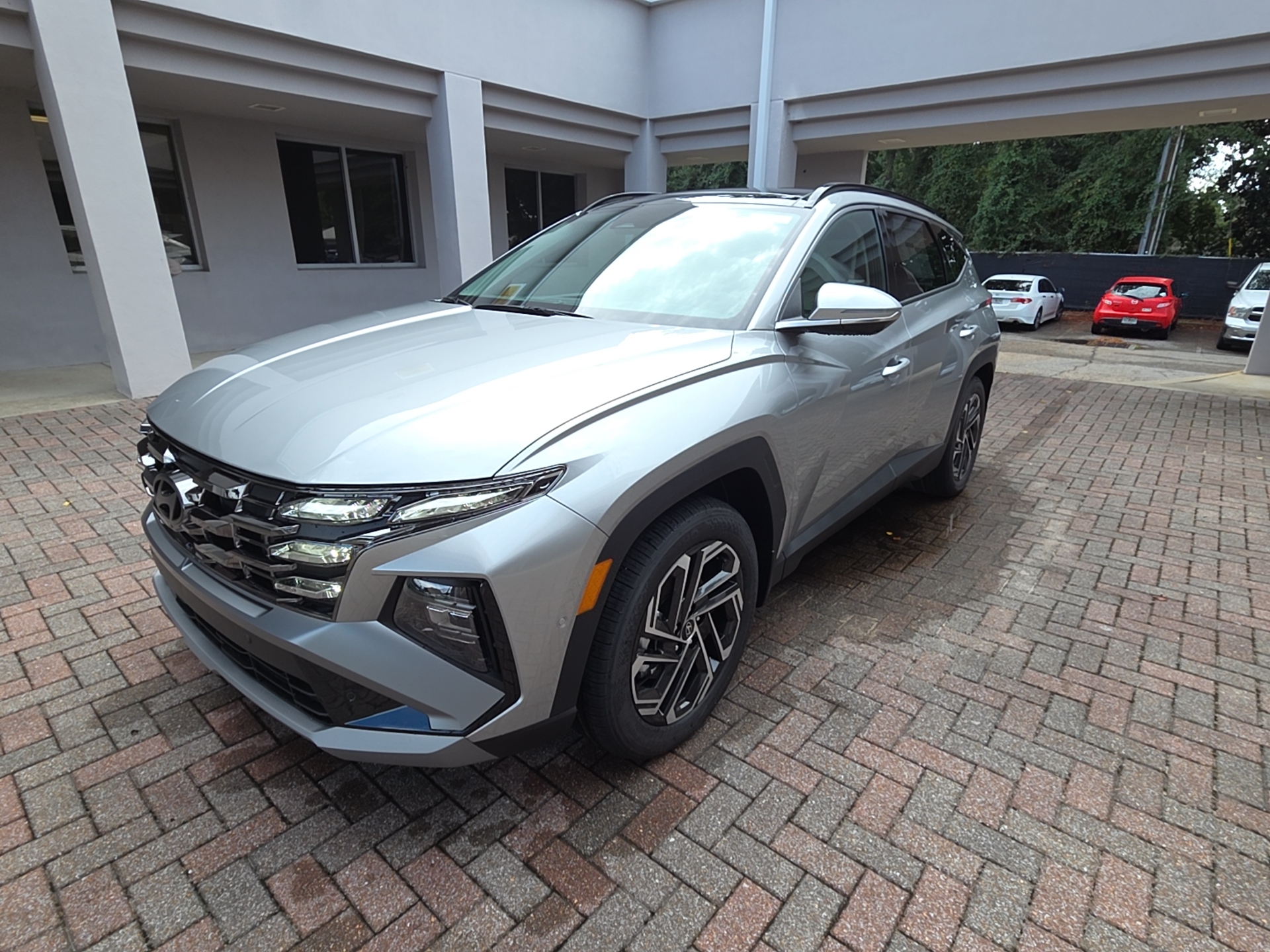 New 2026 Hyundai Tucson Limited FWD SUV