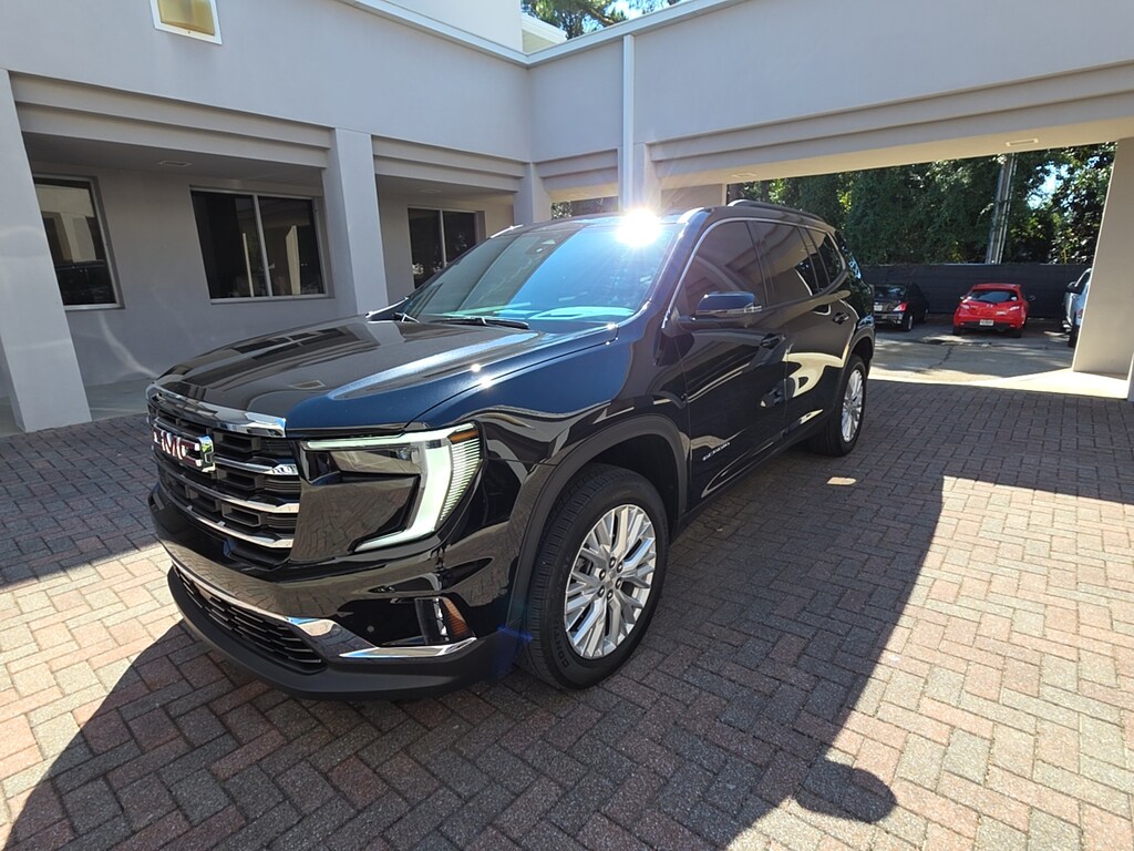 Used 2024 GMC Acadia Elevation SUV