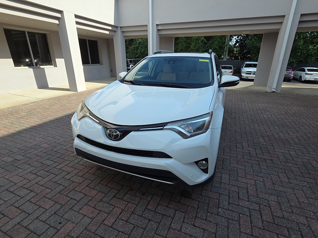 Used 2018 Toyota RAV4 XLE SUV