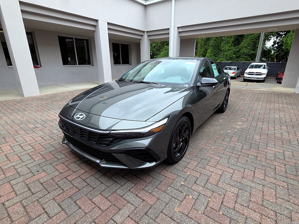 New 2026 Hyundai Elantra SEL Sport Sedan