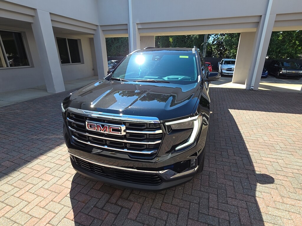 Used 2024 GMC Acadia Elevation SUV