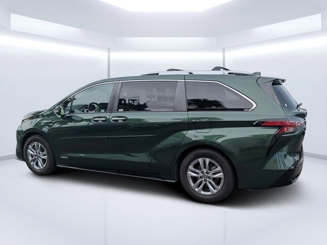 Used 2021 Toyota Sienna Limited Minivan/Van
