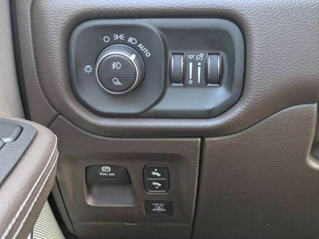 2026 RAM 1500 Laramie - Photo 24