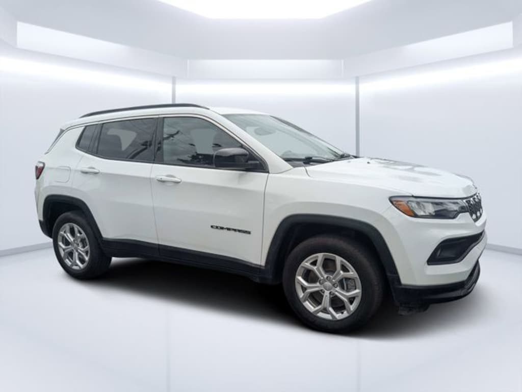 Used 2024 Jeep Compass Latitude SUV