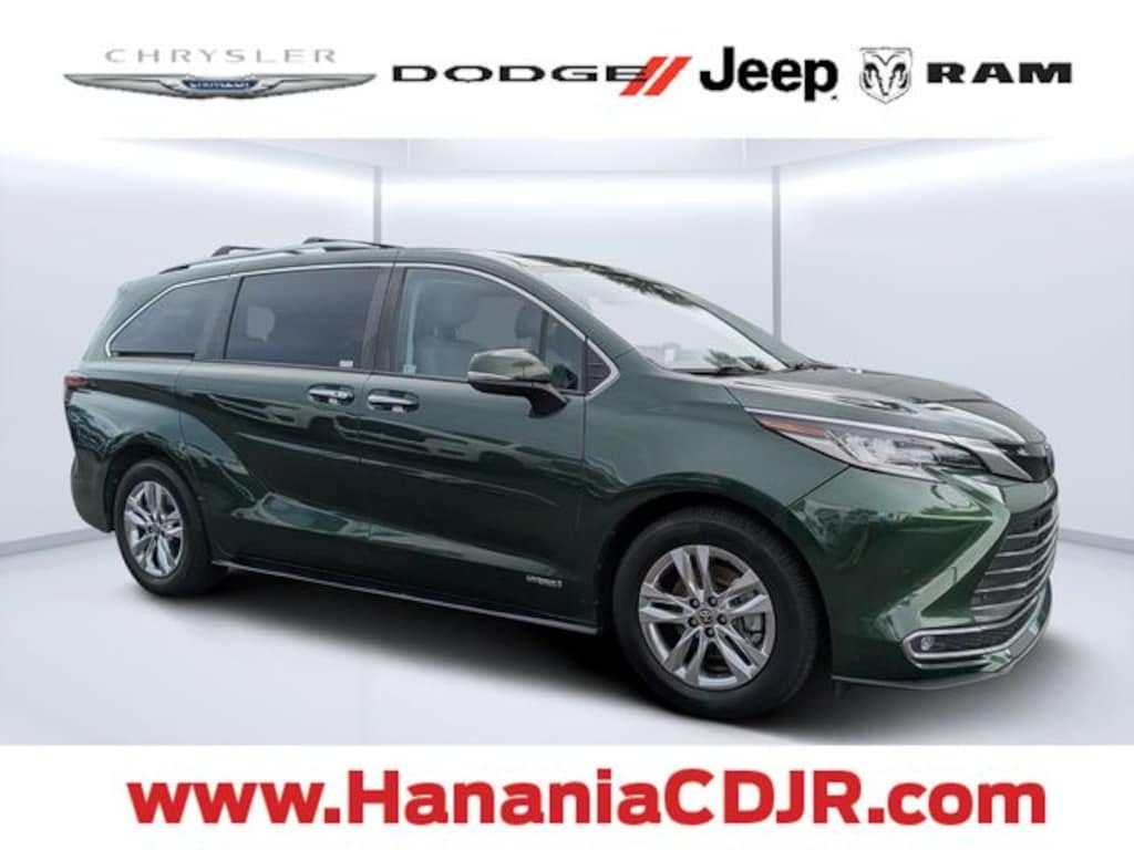 Used 2021 Toyota Sienna Limited Minivan/Van