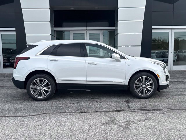 New 2026 CADILLAC XT5 Premium Luxury SUV