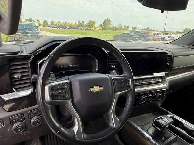 2023 Chevrolet Silverado 1500 LT - Photo 9