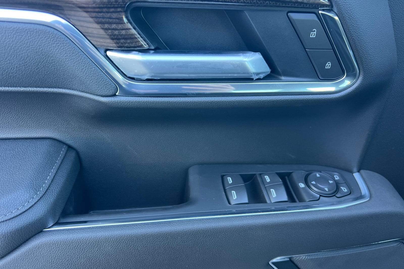 2026 Chevrolet Silverado 1500 LT - Photo 8