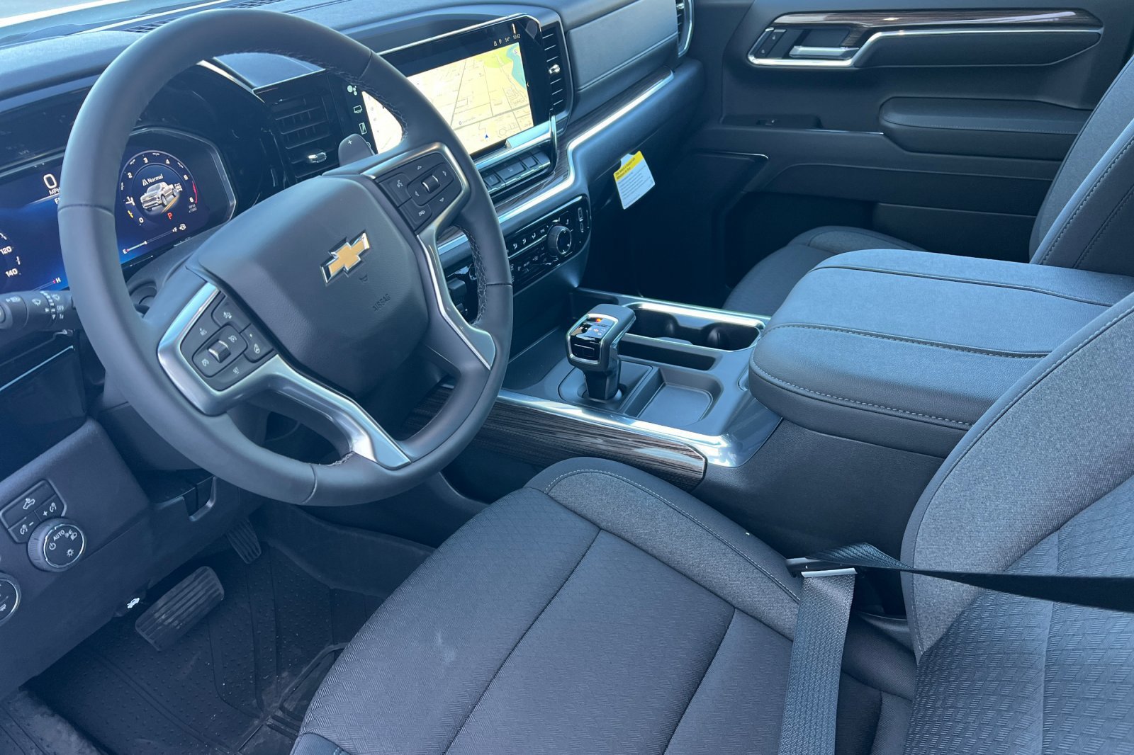 2026 Chevrolet Silverado 1500 LT - Photo 7