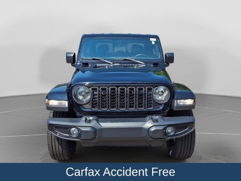 Used 2024 Jeep Gladiator Sport Truck