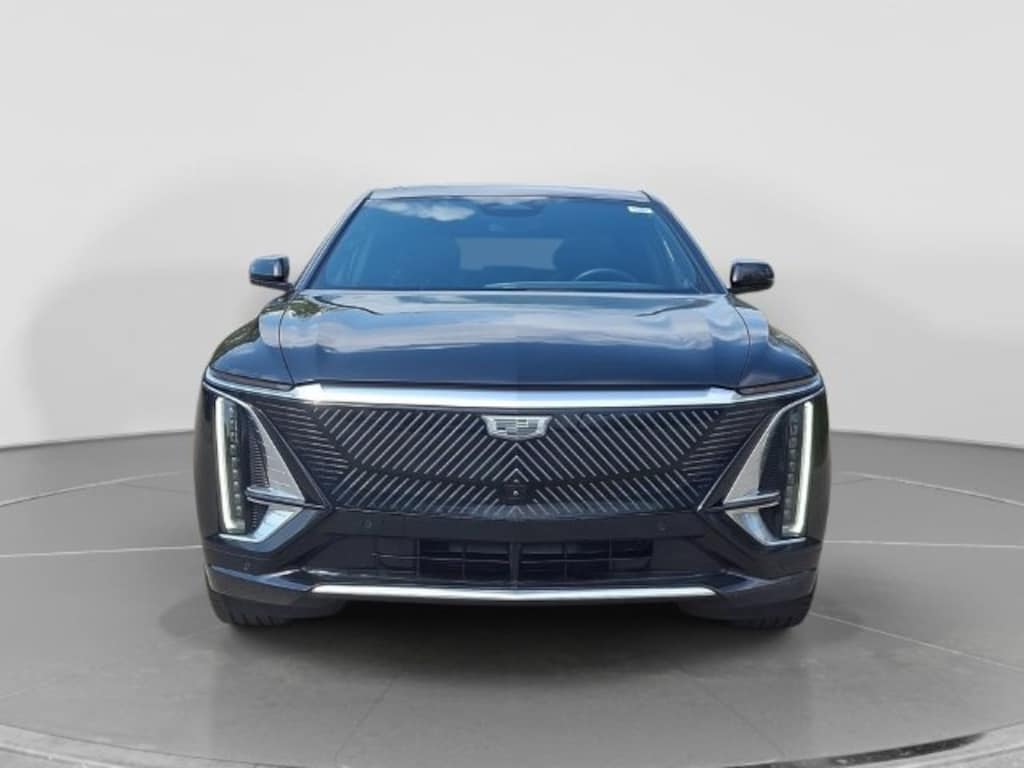 Used 2024 Cadillac Lyriq Luxury SUV