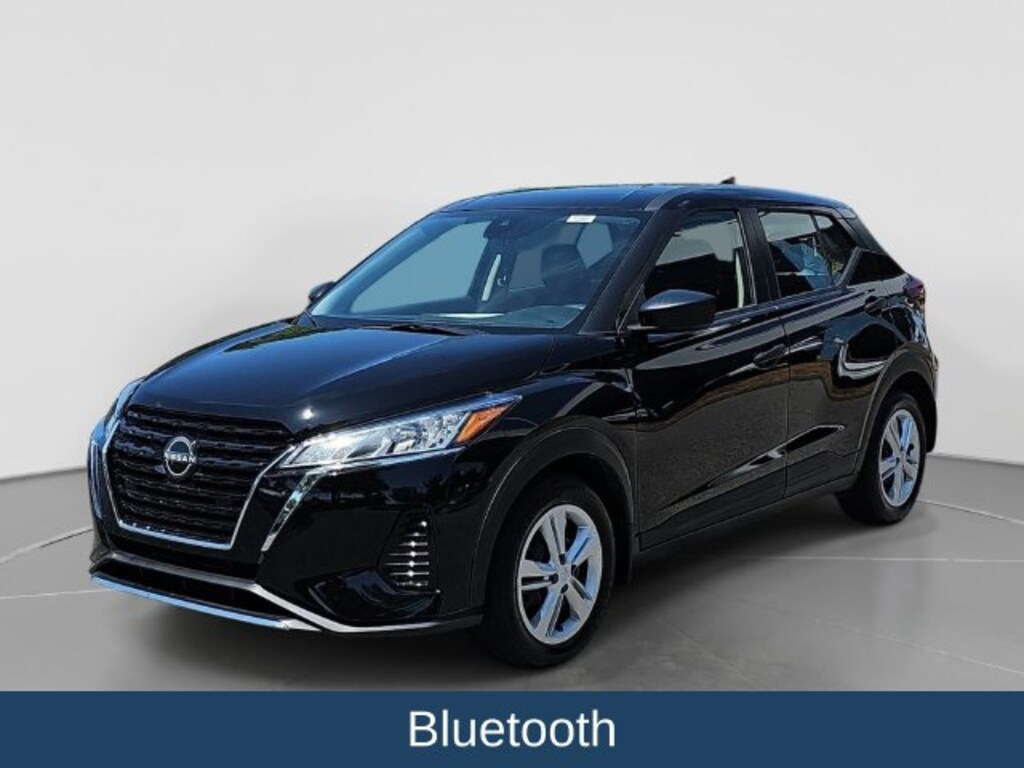 Used 2025 Nissan Kicks Play S SUV