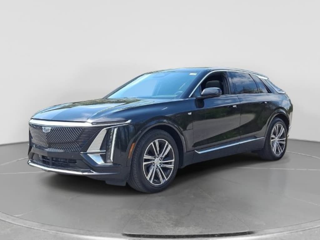 Used 2024 Cadillac Lyriq Luxury SUV