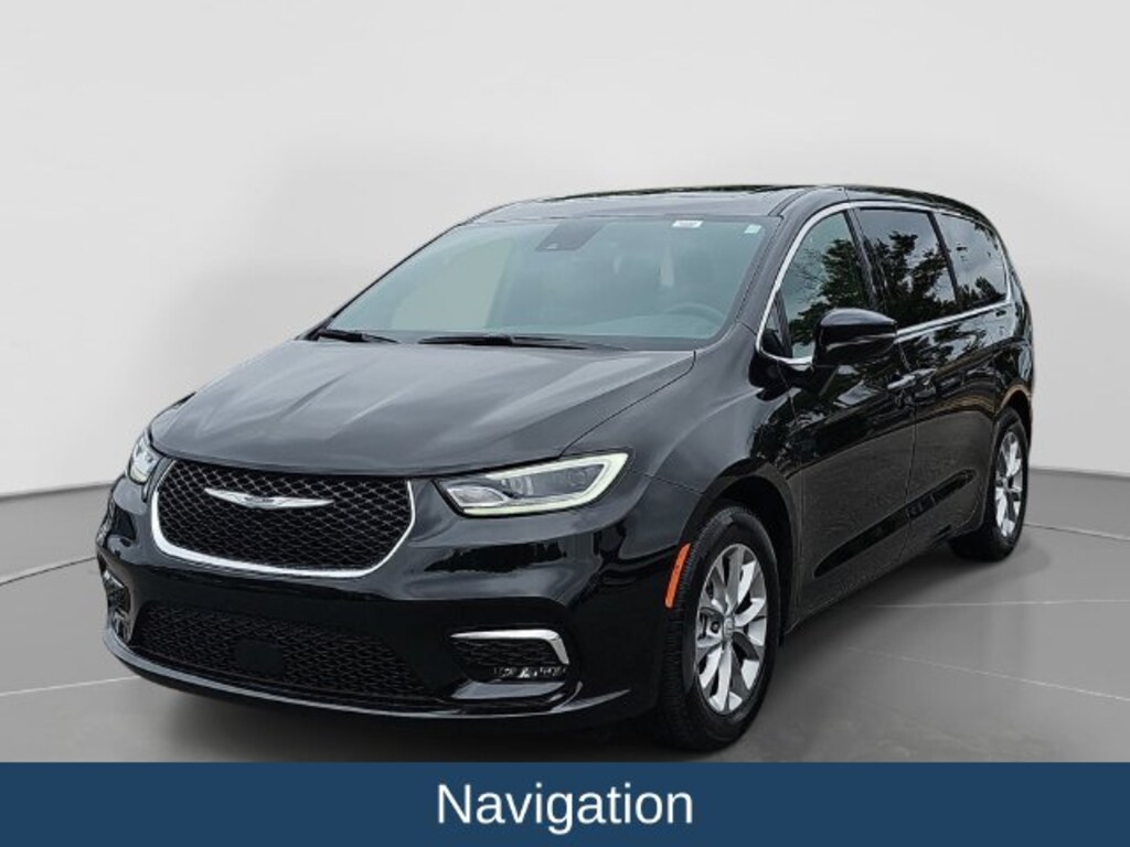 Used 2026 Chrysler Pacifica Limited Minivan/Van