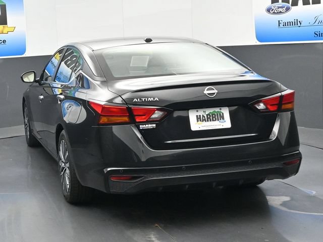 Used 2025 Nissan Altima SV