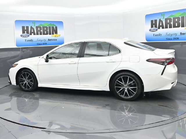 Used 2022 Toyota Camry SE